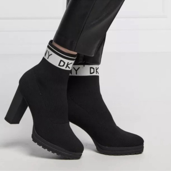 DKNY Women's Black Tessa Knitted Monogram Ship on Platform Heel Ankle Boots - Picture 2 of 13